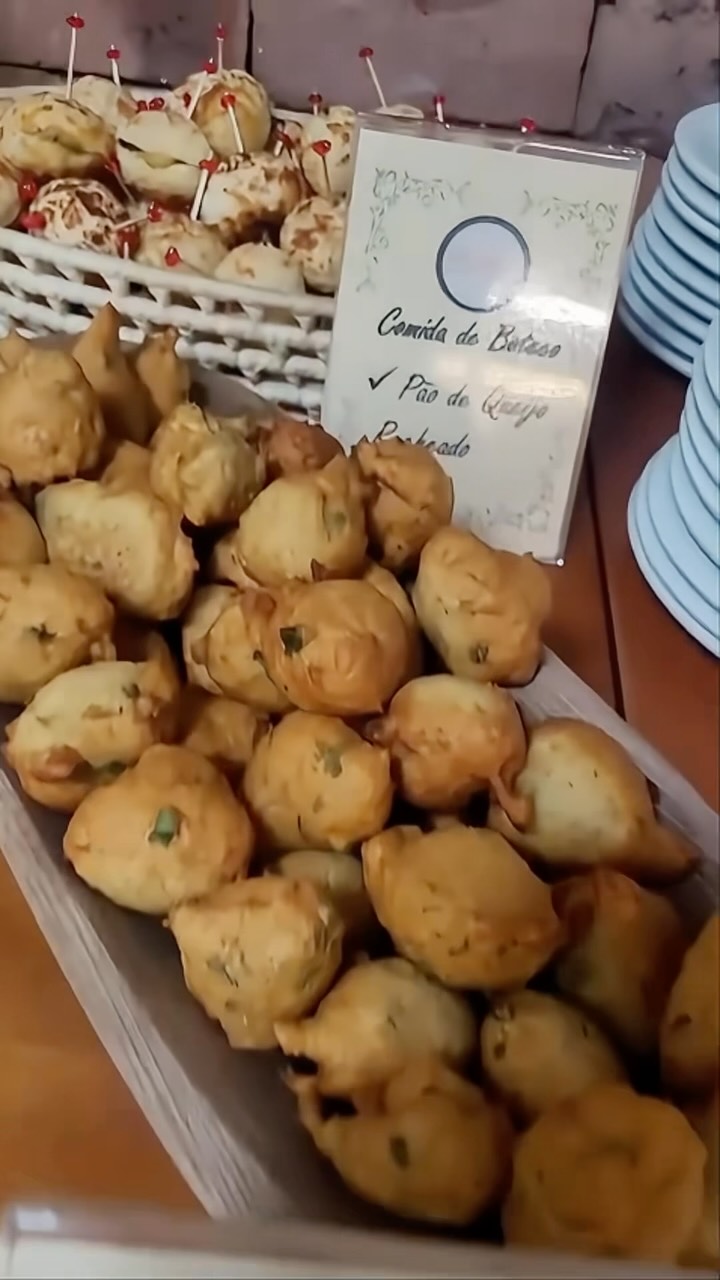 Bolinhos e finger foods preparados pelo Rivadavia Gourmet